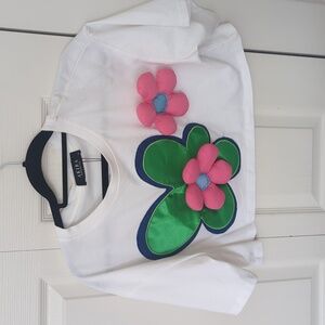 Floral applique crop top